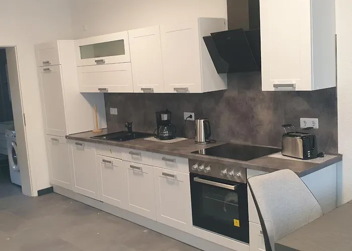 Zur Burg بيت للعطل *